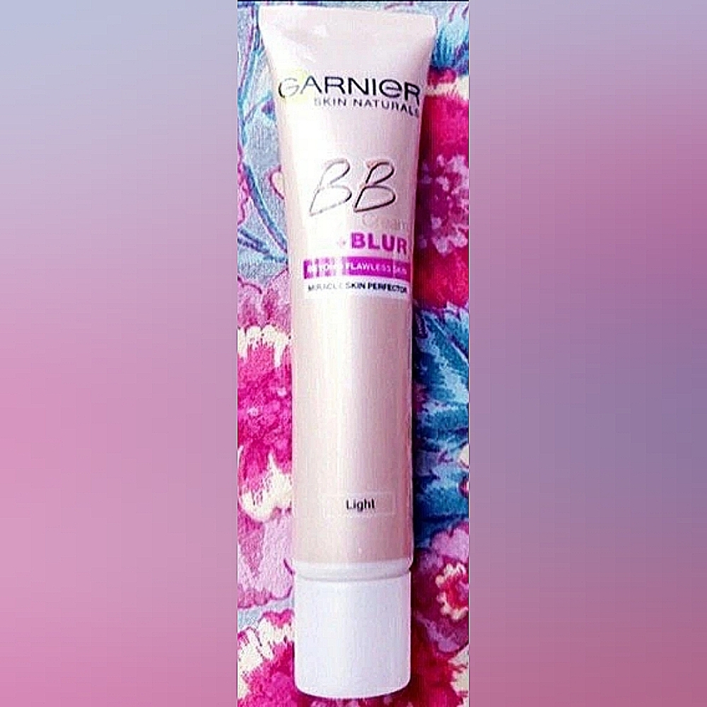 GARNIER SKINACTIVE BB BLUR CREAM LIGHT MIRACLE SKIN PERFECTOR TINTED MOISTURIZER